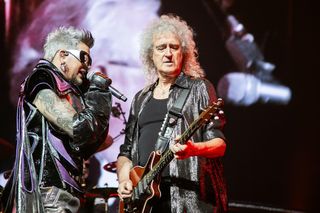 To Brian May napisał jeden z największych przebojów Queen! Nie każdy zdaje sobie sprawę z kulisów powstania klasyka