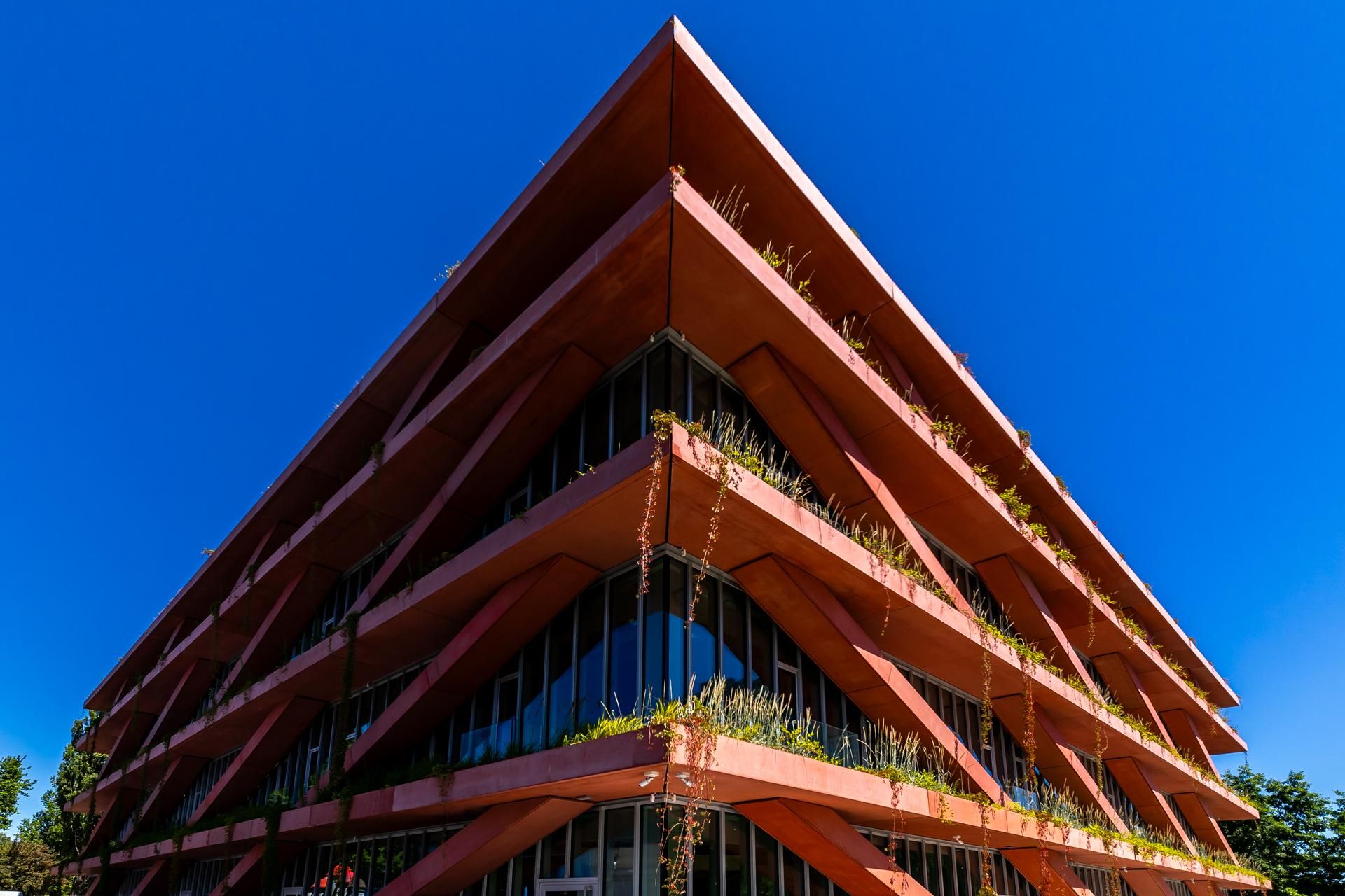 Centrum Przestrzeni Innowacyjnej SGH przy ulicy Batorego w Warszawie