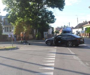 Kierujący osobówką potracił motorowerzystę