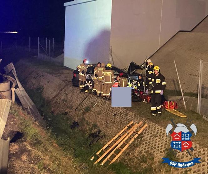 Tragiczny wypadek na S5 pod Lesznem - nie żyje kierowca