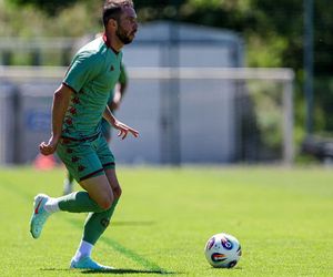 To będzie nowa gwiazda Jagiellonii Białystok? Sprawdź plany transferowe żółto-czerwonych