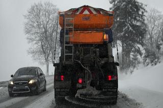 Pierwszy dzień zimy w Krakowie przyniósł armagedon. Burze i wichury mogą powodować utrudnienia i awarie