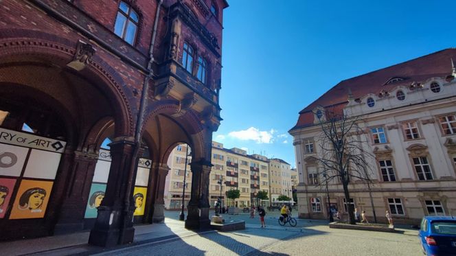 Zabytki stoją tu jeden przy drugim. To dolnoslaskie miasto wygląda jak z pocztówki, ale bez tłumów