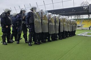 Ćwiczenia na Arenie Katowice. Śląscy policjanci trenowali zabezpieczanie imprez masowych ZDJĘCIA