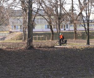 Mieszkańcy Lublina poczuli wiosnę. Na termometrach było ponad 20 stopni! Wiosenna odsłona Parku Ludowego w obiektywie