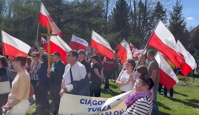 Mieszkańcy Poręby nie chcą ośrodka dla cudzoziemców