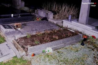 Zdewastowany cmentarz w Kozakowicach: sprawca sam zgłosił się na policję