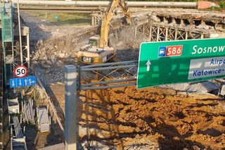 Trwa wyburzanie wiaduktów nad S86 w Katwoicach