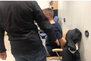 Skatowali i okradli studenta. Policja namierzyła i zatrzymała 3 oprawców