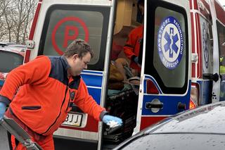 Katastrofa na Wisłostradzie! Samochodowe domino zakończyło się potrąceniem dwóch osób! 