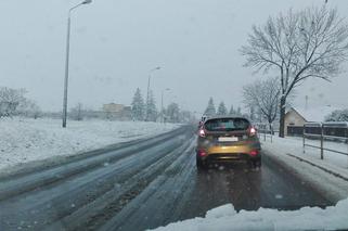 Fatalna sytuacja na drogach regionu. Śnieg paraliżuje komunikację? [AUDIO]