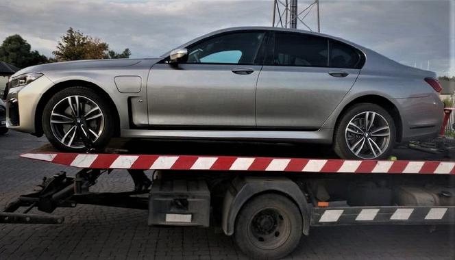 Z Hiszpanii do Wołomina: odzyskano BMW za pół miliona! 