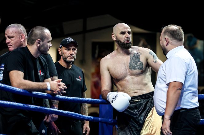 Marcin Gortat w bokserskim meczu zmierzył się... ze swoim bratem. „Szkoda, że nasz tata tego nie zobaczył”