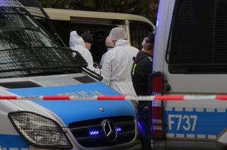 MAKABRA w centrum Tarnowa. W zaparkowanym samochodzie znaleziono dwa ciała
