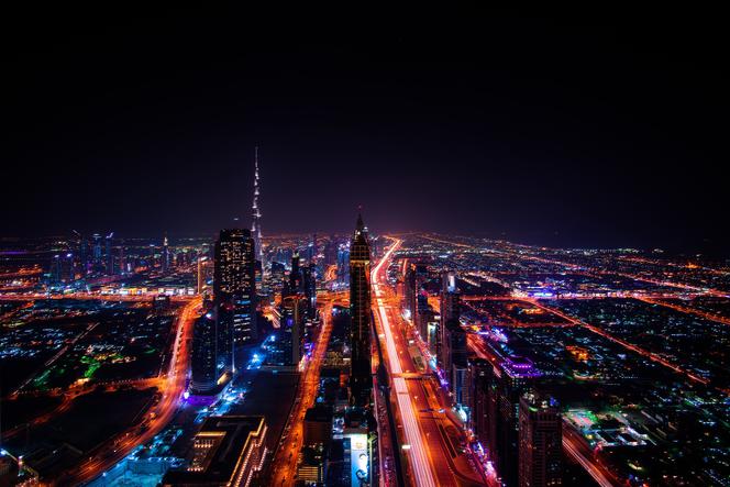 Dubaj: Potężna EKSPLOZJA w porcie. ZATRZĘSŁY się budynki!