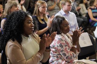 350 milionów dla nowojorskich rodziców