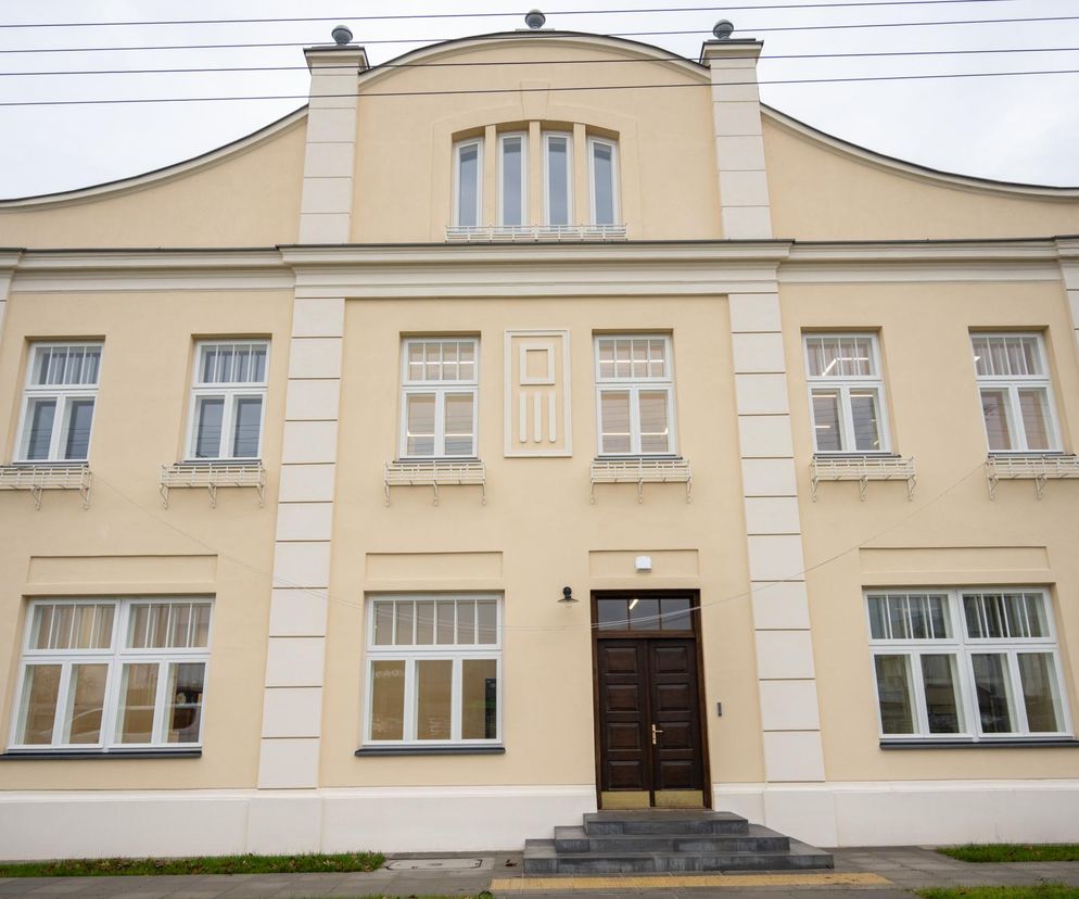 Budynek przy Modlińskiej 257