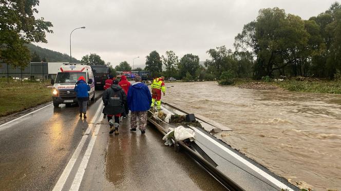 Powódź w Polsce: Wielkopolski WOPR wyruszył na pomoc!