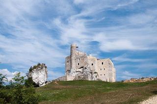 Zamek w Mirowie - zdjęcia. Zobacz średniowieczny zamek ze szlaku Orlich Gniazd