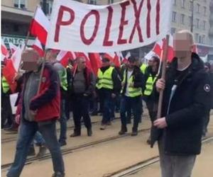 Skandaliczny banner na proteście