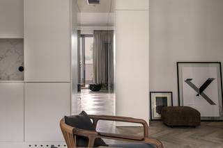 Minimalistyczne mieszkanie w Warszawie