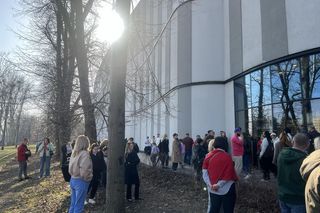 Ewakuacja w Centrum Handlowym Młociny. Na miejscu pracują służby