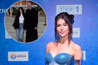 Zapięta pod samą szyję Roksana Węgiel zwiedza sanktuarium. Zaśpiewa dla papieża Franciszka
