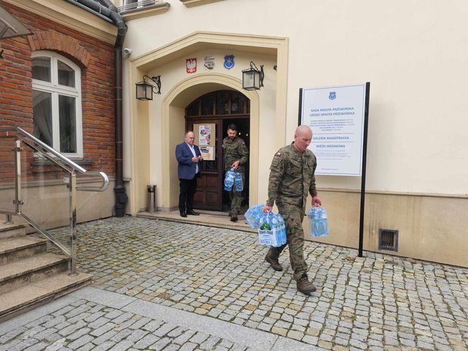 Podkarpacie ciągle pomaga powodzianom