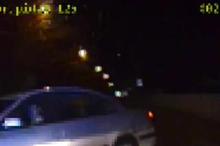 Pościg za pijanym 18-latkiem w Piasecznie. Policjanci staranowali jego auto!