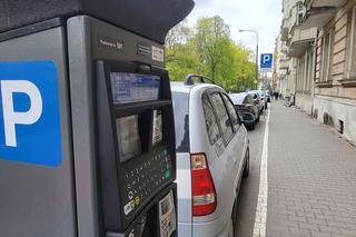 Od października zmiany w strefie parkowania w Łodzi. Co oznaczają dla kierowców?