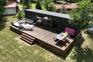 Mandaryna mieszka w kontenerze