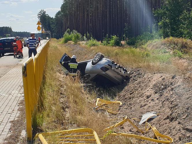 Groźny wypadek w podbydgoskim Bożenkowie! Dwie osoby trafił do szpitala [ZDJĘCIA]