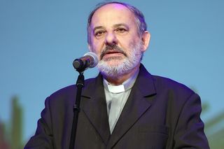 Ksiądz Isakowicz-Zaleski walczy z rakiem. Tak wspierają go internauci