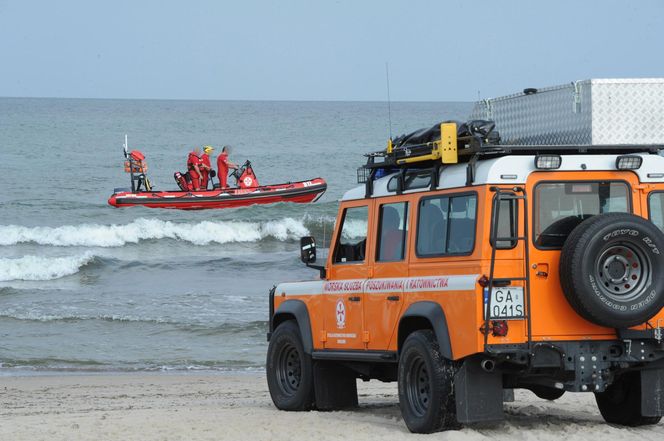 Pojechali na wakacje, trójka rodzeństwa utonęła. Tragedia zamiast sielskich wakacji nad Bałtykiem