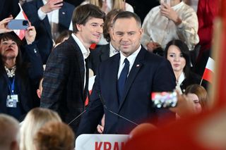 Daniel Nawrocki przepytuje ojca jak dziennikarz! Wszystko na wizji