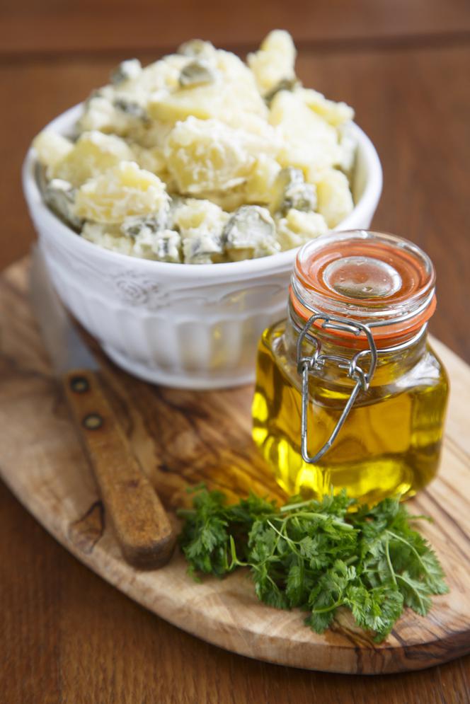 Sałatka ziemniaczana z amarantusem - jak stosować popping (amarantus ekspandowany)