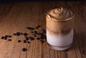 Dalgona coffee: jak zrobić najpopularniejszy deser w czasie epidemii