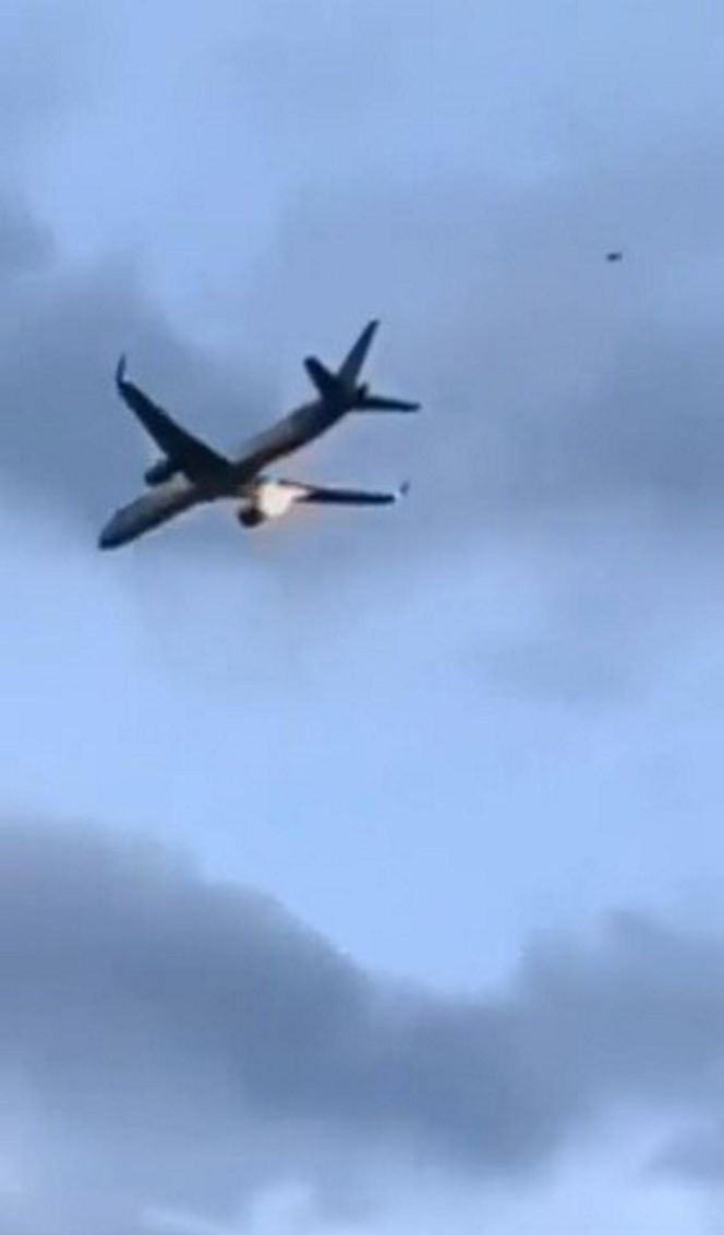 Boeing z 273 pasażerami płonął w powietrzu! "Żegnali się z bliskimi"