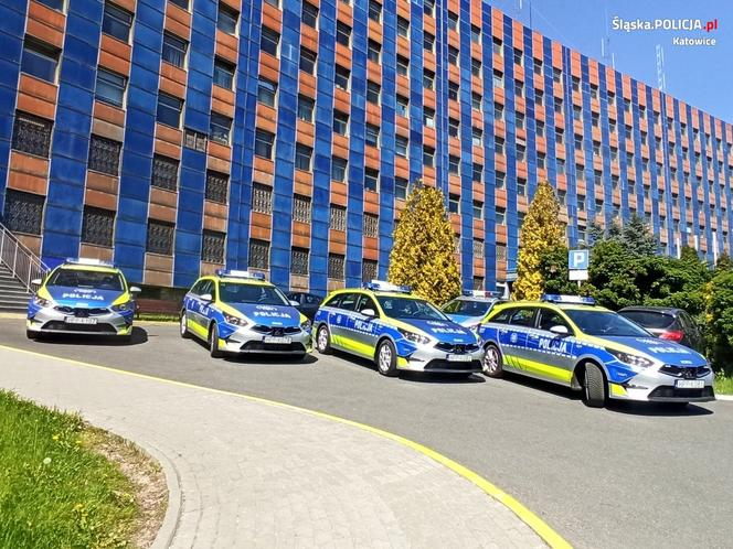 Katowiccy policjanci otrzymali nowe radiowozy