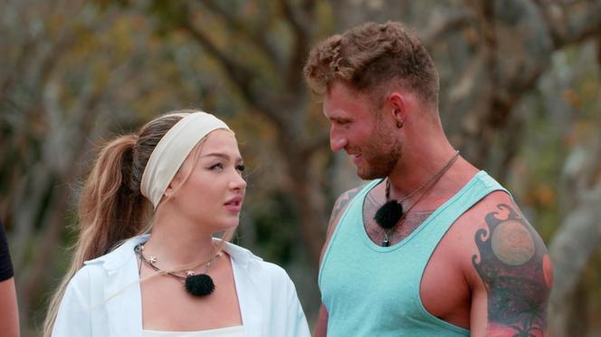 Hotel Paradise 7: to już koniec Krzyśka i Tori? Jej reakcja na wyznanie jest dość jednoznaczna