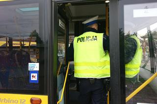 Wszedł do autobusu z siekierą i młotkiem, obmacywał 16-latkę. Szokujące sceny w Dąbrowie Górniczej