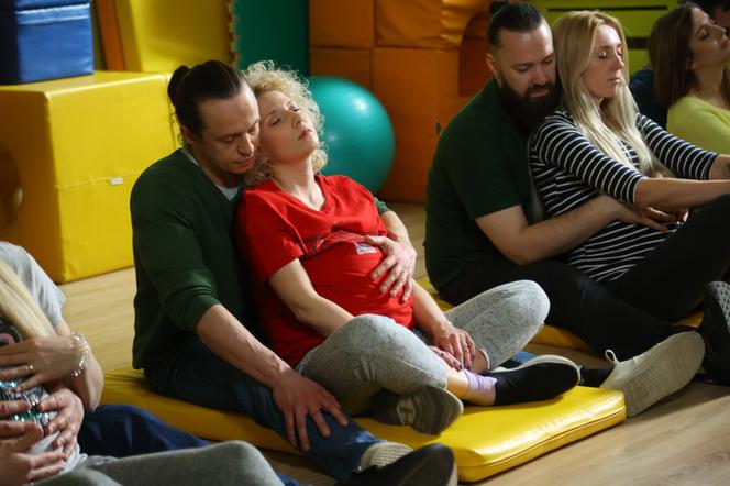Na Wspólnej odc. 3461. Beata (Katarzyna Ptasińska), Emil (Piotr Ligienza)