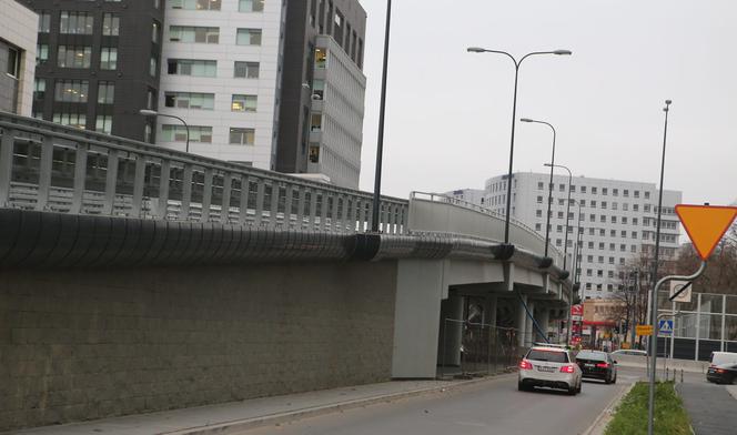 Otwierają wiadukt w ciągu Postępu nad Marynarską 