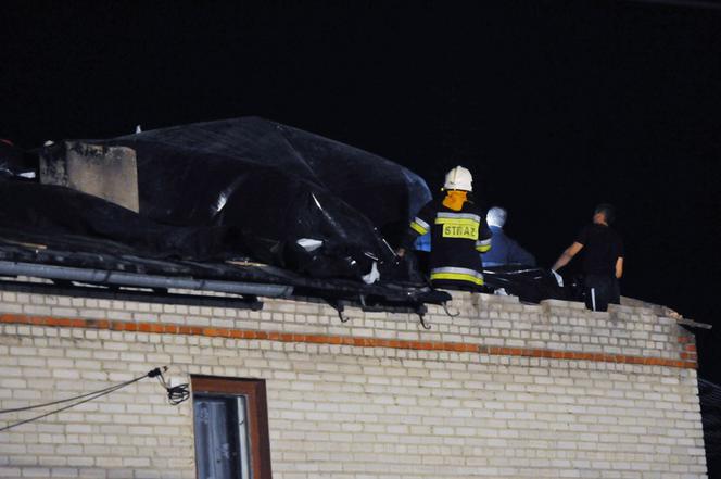 Nawałnica zrywała dachy, łamała drzewa 