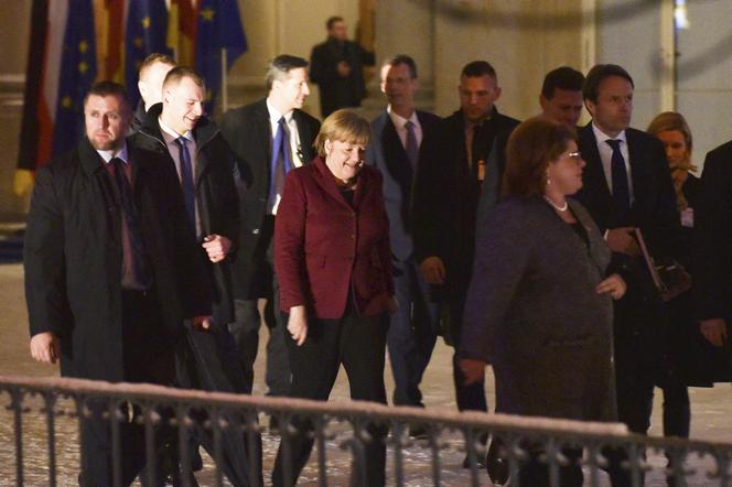 Merkel mróz niestraszny! Na kolację z Szydło poszła w samym żakiecie [ZDJĘCIA]