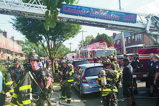 Ogień zabił 6-latkę i dwóch dorosłych na Queensie