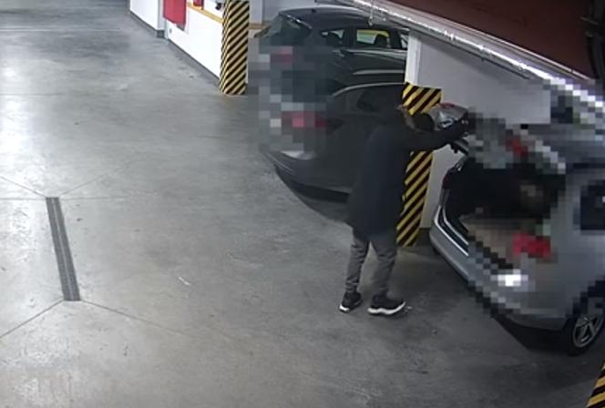 Próbowali włamać się do samochodu. Szuka ich policja z Torunia