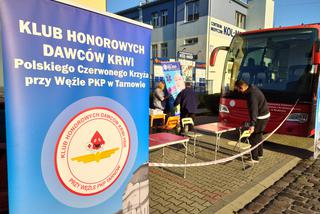 Krew na dworcu PKP w Tarnowie. Kolejarze zorganizowali kolejną zbiórkę [AUDIO] 