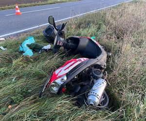 Kto kierował samochodem, który potrącił motorowerzystkę niedaleko Rawicza [ZDJĘCIA]