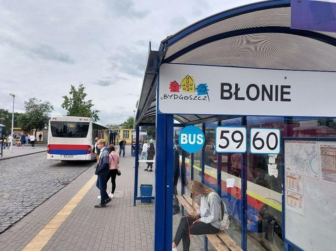 Ulica Szubińska w Bydgoszczy zakończona turbinowym rondem